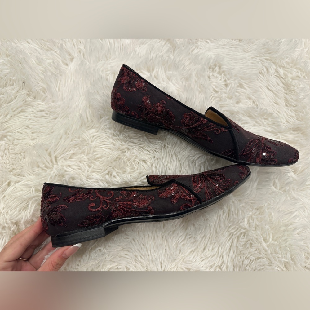 Naturalizer Elegant Black and Red Loafers| size 10